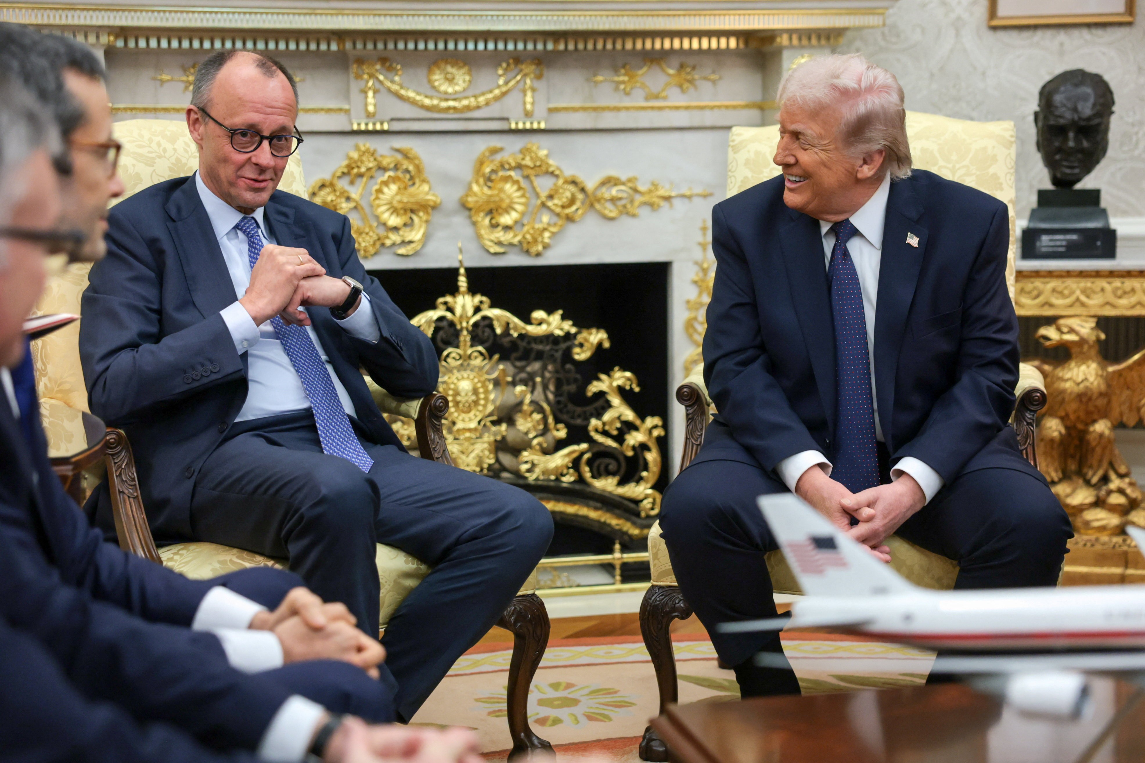 Trump diz que 'praticamente tudo foi destruído no Irã', mas afirma que haverá nova onda de ataques